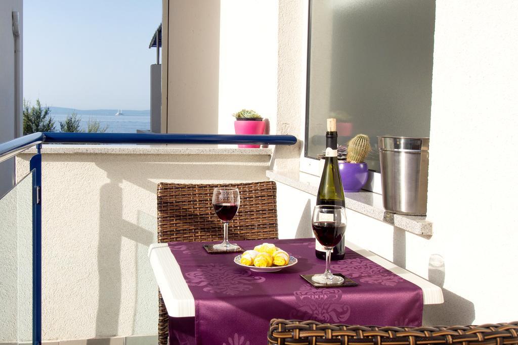 Beach Guesthouse Mediteran Podstrana Exterior foto