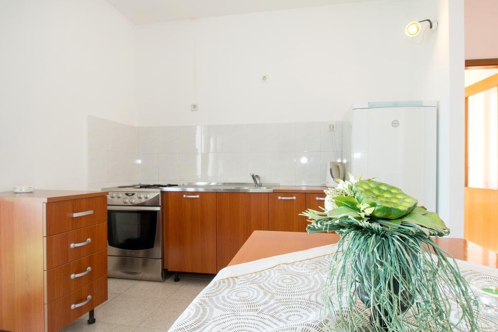 Beach Guesthouse Mediteran Podstrana Quarto foto